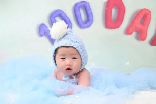 广州宝宝咬手指甲怎么回事 广州宝宝咬手指甲怎么回事